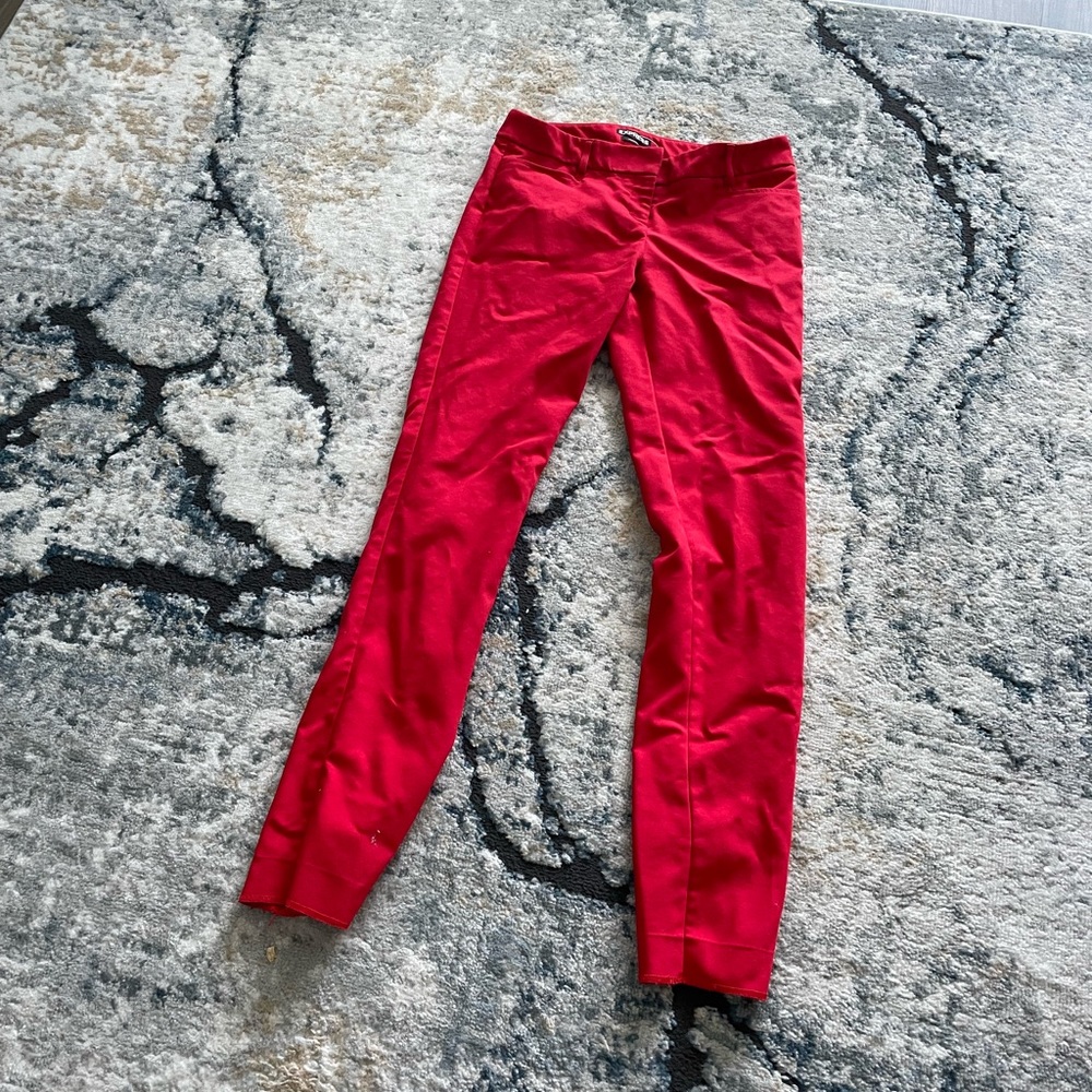 Beautiful, bright red Express suit pants 2r mint condition